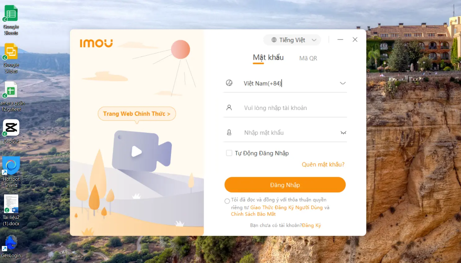 Màn hình đăng nhập ứng dụng Imou Life trên máy tính MacBook để quản lý camera