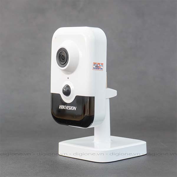 Camera HIKVISION DS-2CD2421G0-IW 2MP kết nối Wifi - Đàm thoại 2 chiều