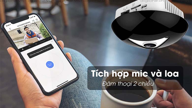 Trò chuyện vui vẻ cùng gia đình