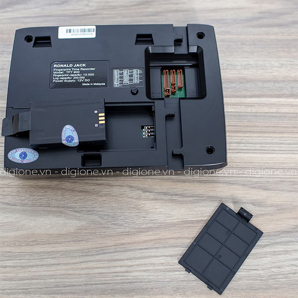Máy Chấm Công Kiểm Soát Cửa Ronald Jack TFT 900 (Chụp Hình Khi Chấm Công)