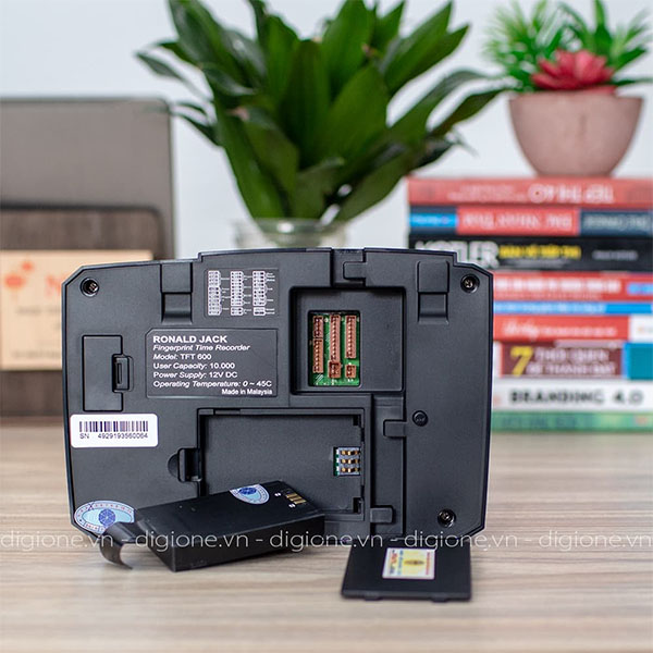 Máy Chấm Công Vân Tay - Thẻ Cảm Ứng Ronald Jack TFT 600
