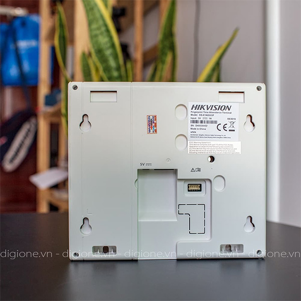 Máy Chấm Công Vân Tay Màn Hình LCD 2.4 inch Hikvision DS-K1A8503F