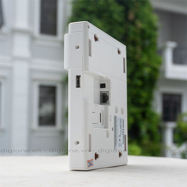 Máy Chấm Công Vân Tay Màn Hình LCD 2.4 inch Hikvision DS-K1A8503F