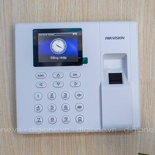 Máy Chấm Công Vân Tay Màn Hình LCD 2.4 inch Hikvision DS-K1A8503F