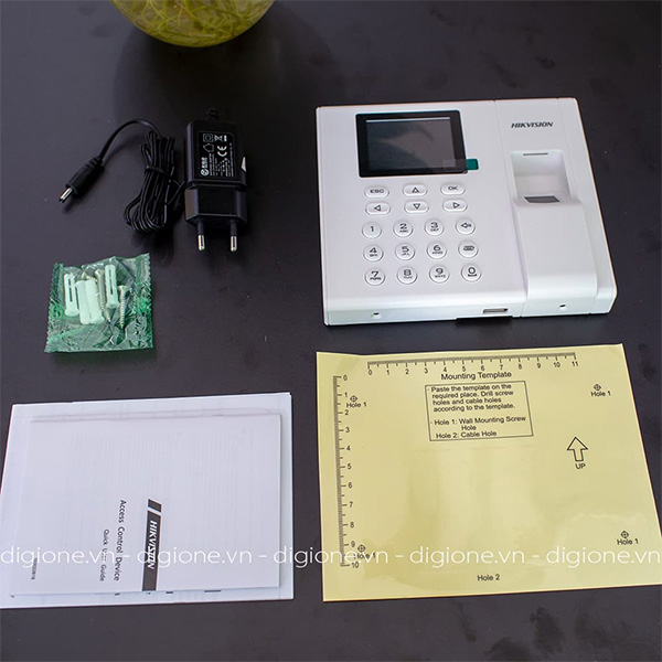Máy Chấm Công Vân Tay Màn Hình LCD 2.4 inch Hikvision DS-K1A8503F