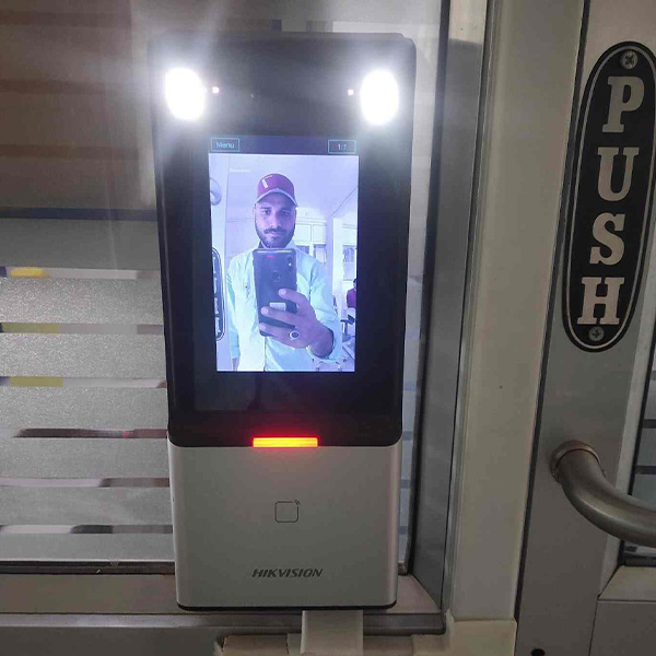 Máy Chấm Công Vân Tay - Nhận Diện Khuôn Mặt Hikvision DS-K1T606MF