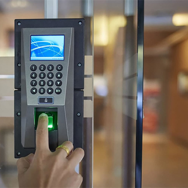 Máy Chấm Công Vân Tay - Thẻ Cảm Ứng (Kiểm Soát Cửa Ra Vào) ZKTeco F18