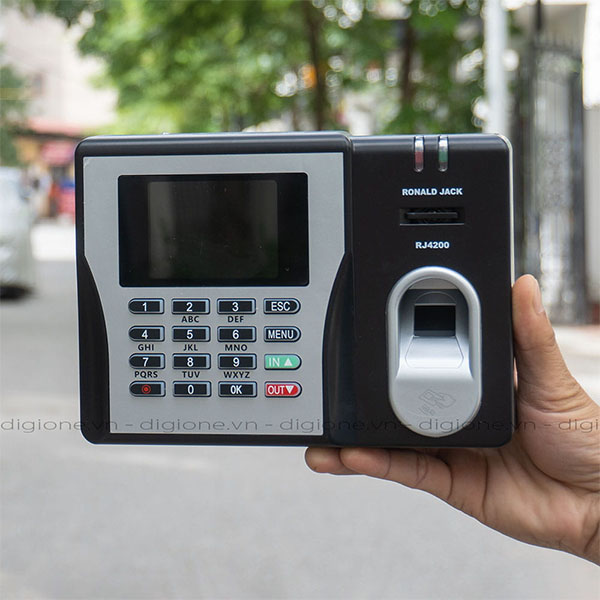 Máy Chấm Công Vân Tay - Thẻ Cảm Ứng Ronald Jack RJ4200