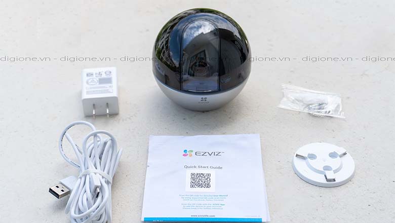 Bộ C6W EZVIZ bao gồm