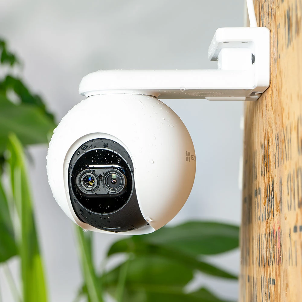 Camera Ezviz C8PF 2MP - Ống kính kép toàn cảnh