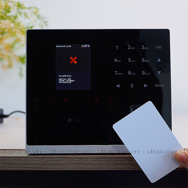 Máy chấm công nhận diện khuôn mặt, vân tay ZKTeco MB2000