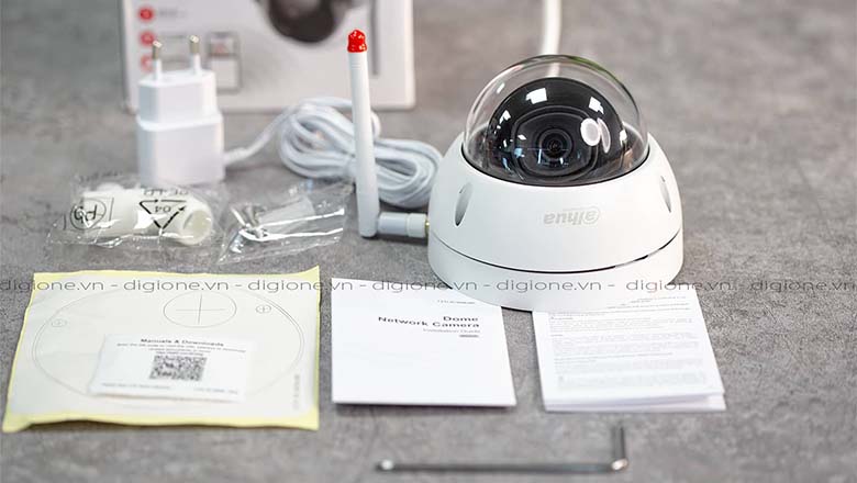 Tổng quan phụ kiện của camera