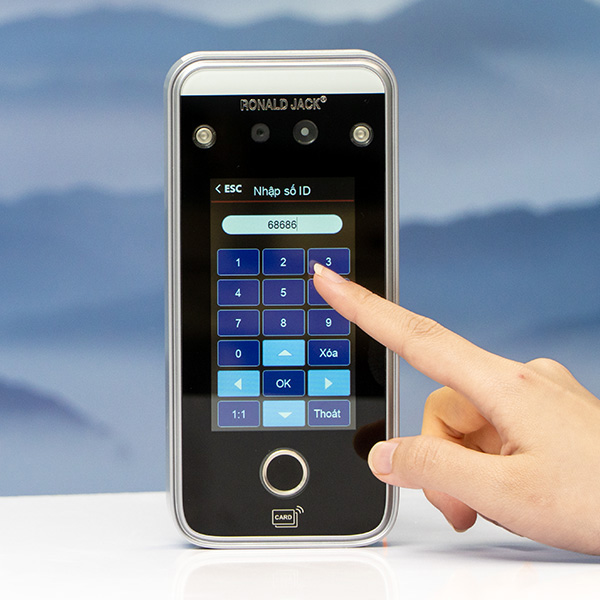 Máy Chấm Công Khuôn Mặt Ronald Jack Facepro 008