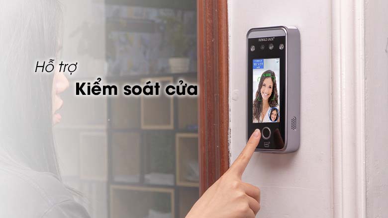 ronald-jack-facepro-008-van-tay