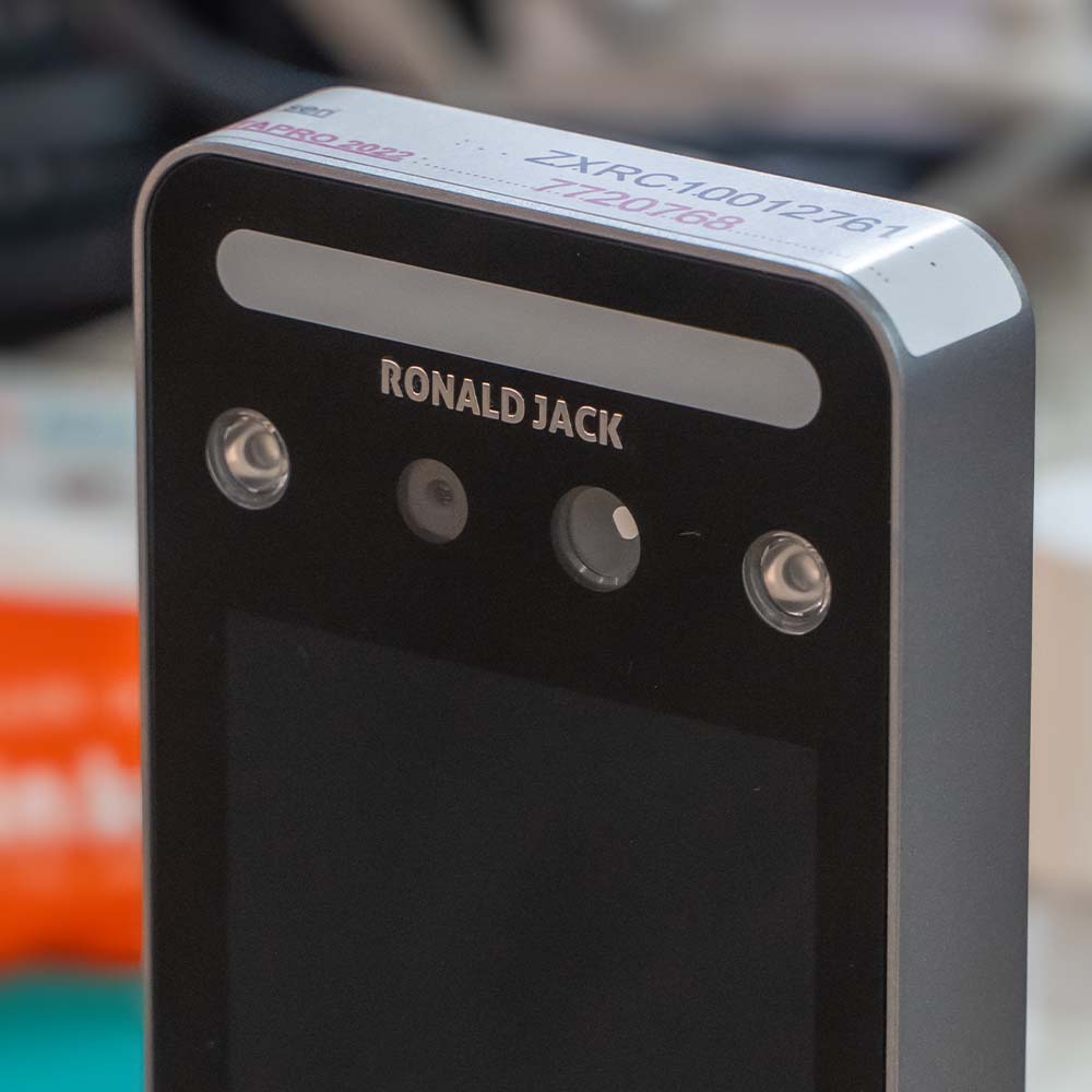 Máy Chấm Công Khuôn Mặt Ronald Jack Facepro 007