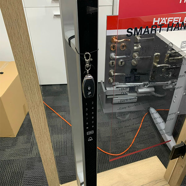 Khóa Điện Tử Hafele EH6000 (Tay nắm thông minh)