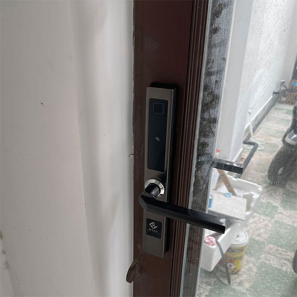 Khóa Cửa Thông Minh Bozo KDLY03