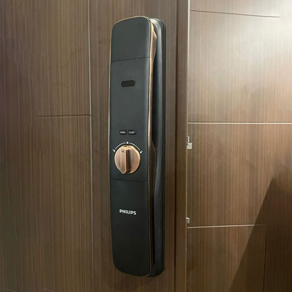 Khóa Cửa Điện Tử Philips DDL702E-5HWS