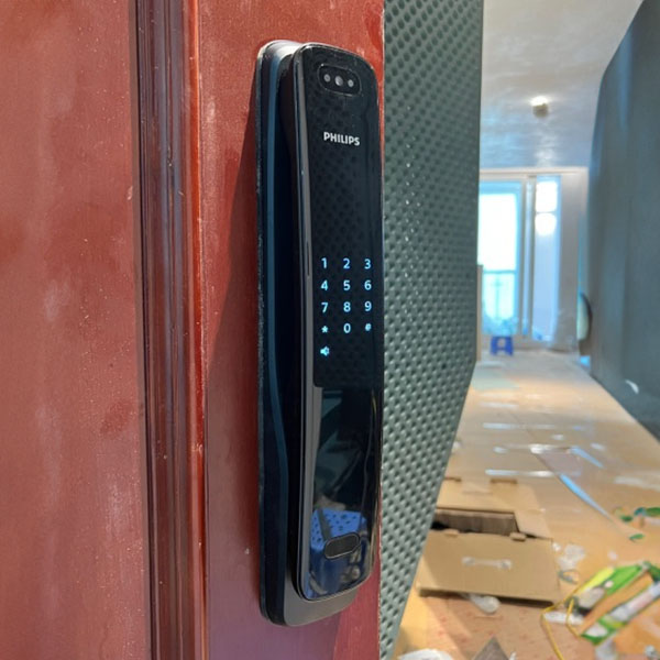 Khoá Cửa Điện Tử Philips DDL702-8HWS