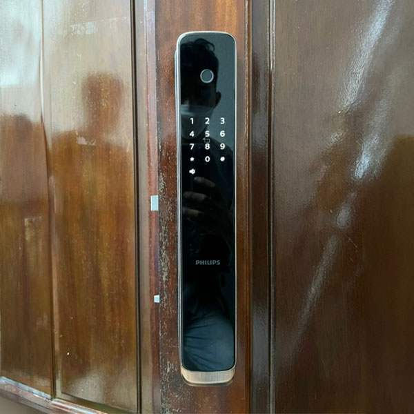 Khóa Cửa Điện Tử Philips 9300