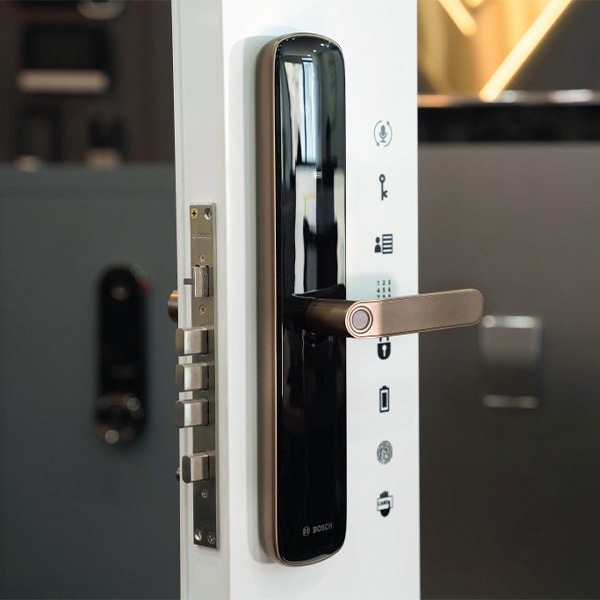 Khoá Cửa Thông Minh Bosch ID60BK