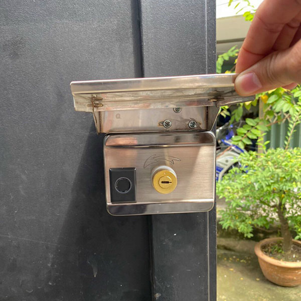 Khóa Cửa Cổng Điện Tử Kassler KL-579BL