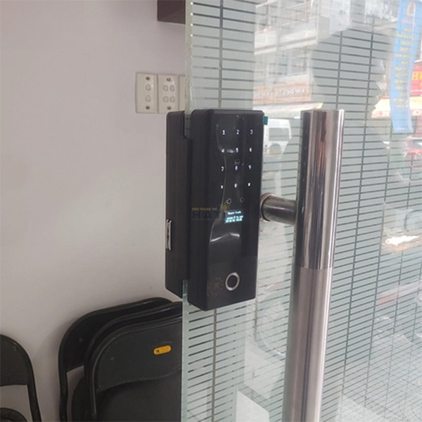 Khóa Cửa Điện Tử Kassler KL-569 - Dùng APP & Remote