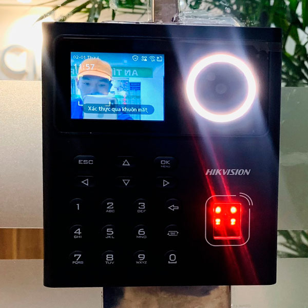 Máy Chấm Công Khuôn Mặt Hikvision DS-K1T320MFWX - Kết Nối Wifi