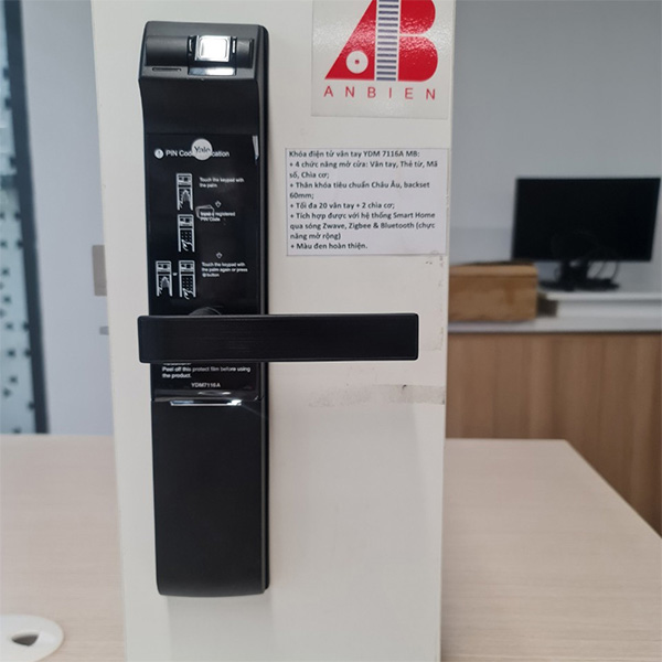 Khóa Cửa Yale YDM7116A