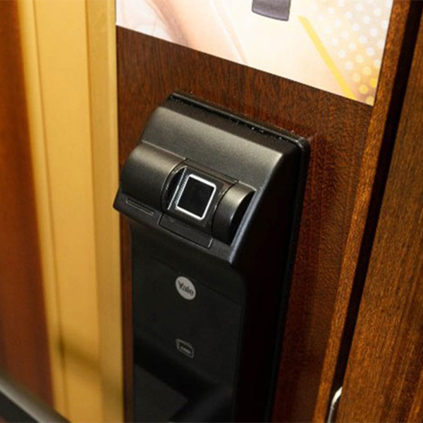 Khóa Cửa Yale YDM7116A