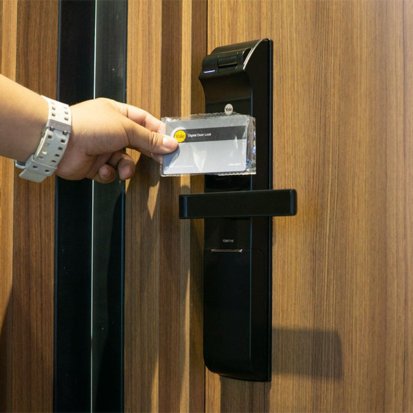 Khóa Cửa Yale YDM7116A