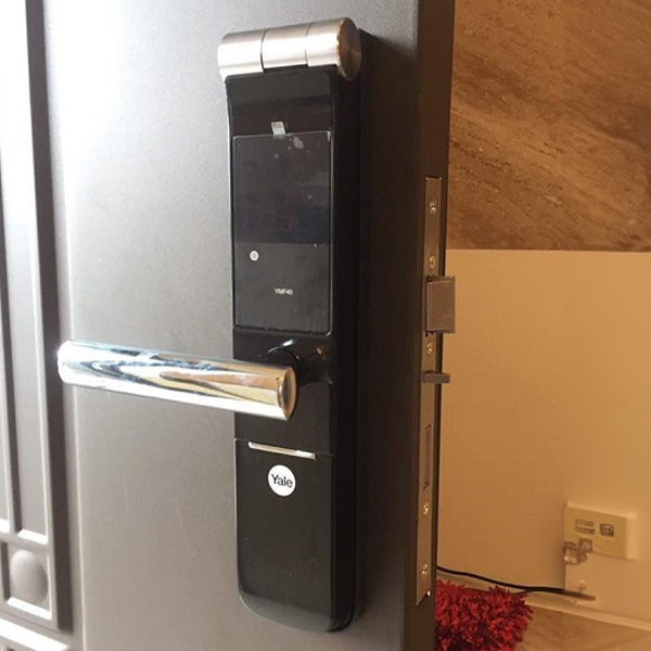 Khóa Cửa Yale YMF40A
