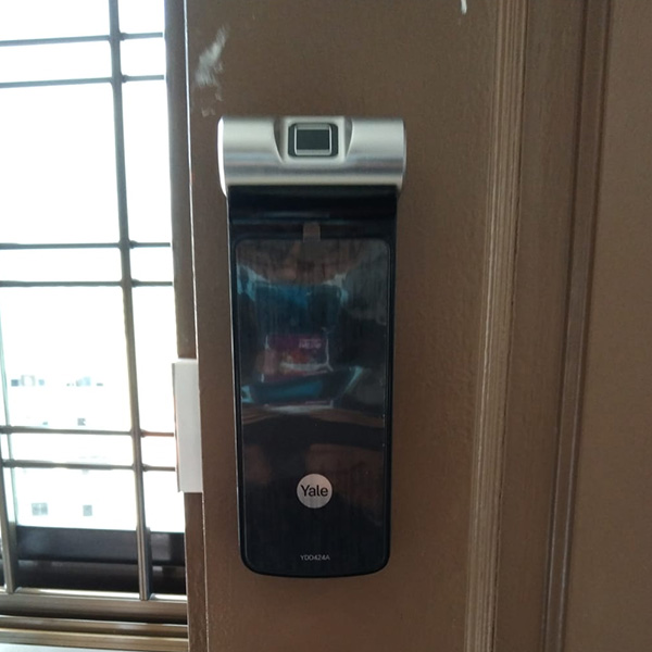 Khóa Cửa Yale YDD724A