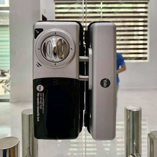 Khóa Cửa Yale YDG413A - Màu Bạc