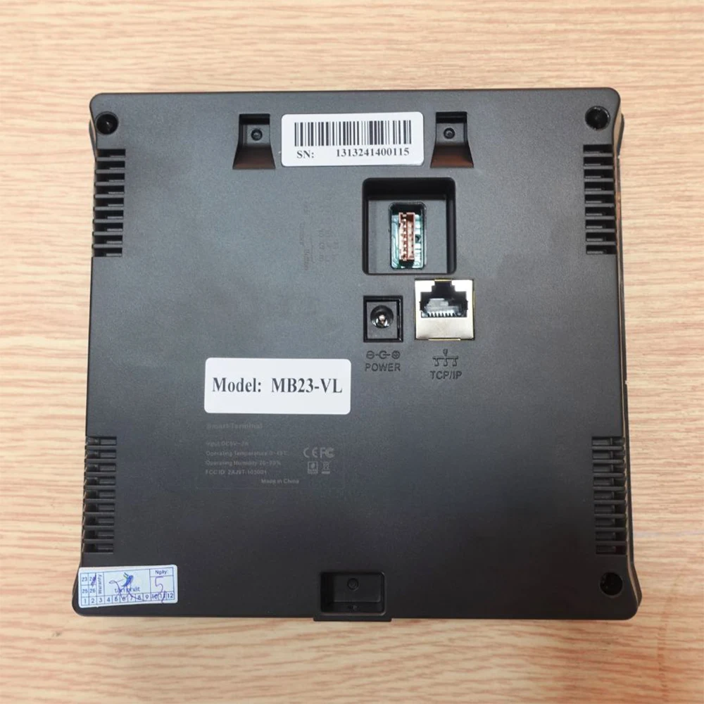 Máy chấm công vân tay thẻ khuôn mặt Ronald Jack MB23VL-500F