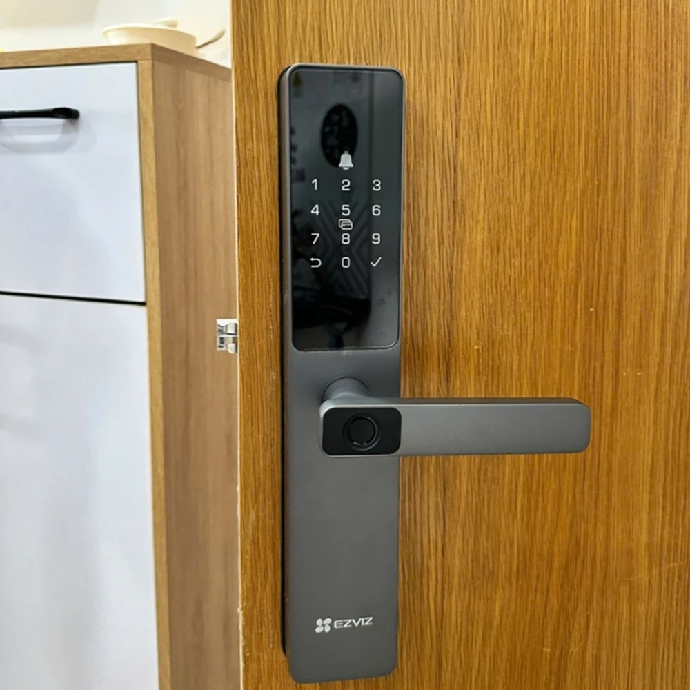 Khoá Cửa Thông Minh Ezviz DL05 - Kết Nối Qua App
