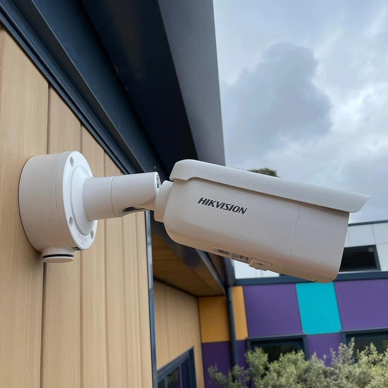 Camera IP Hikvision DS-2CD2623G1-IZS 2.0MP