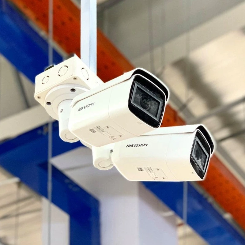 Camera IP Hikvision DS-2CD2623G1-IZS 2.0MP