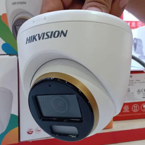 Camera Analog Hikvision DS-2CE70KF0T-MFS 5.0MP