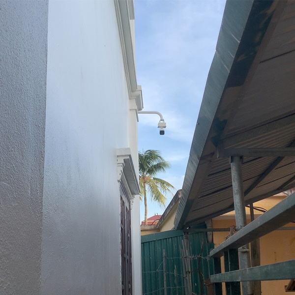 Chân Đế Đỡ Camera Ngoài Trời