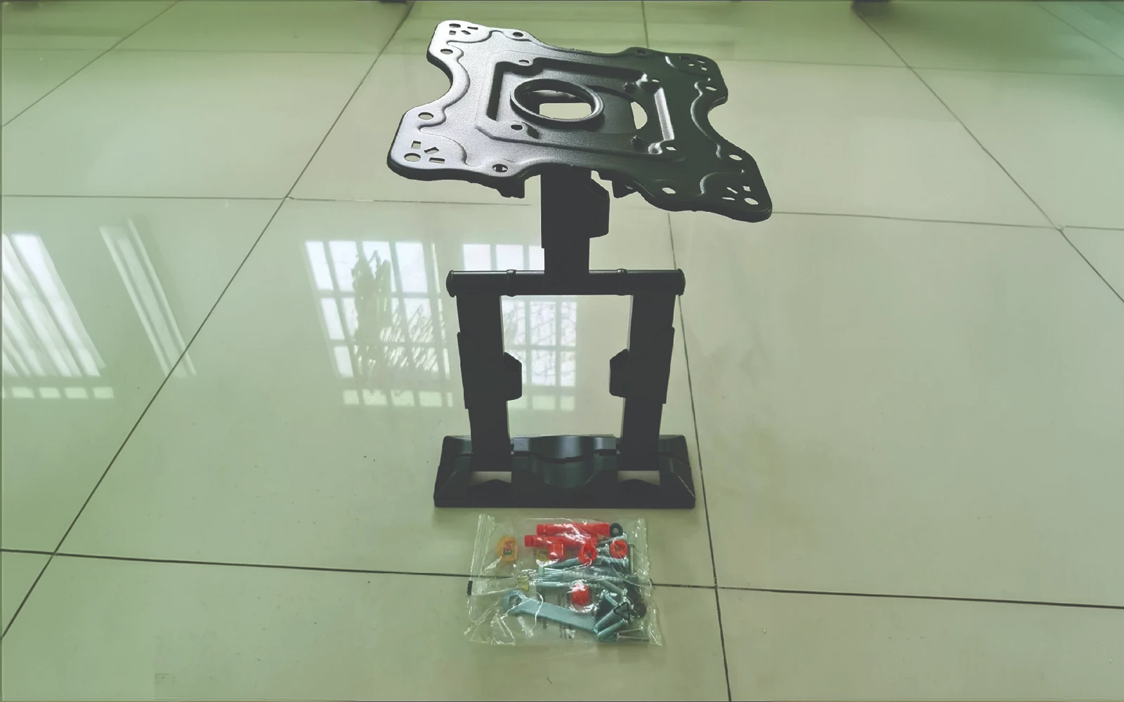 1715183728-gia-treo-tv-nb-p4a-27