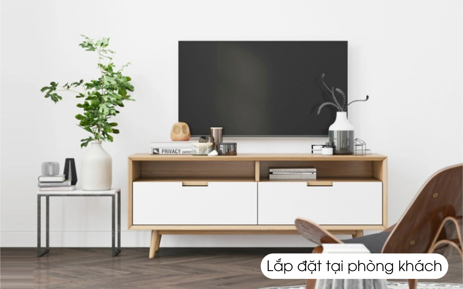 gia-treo-nb-p5-phong-khach