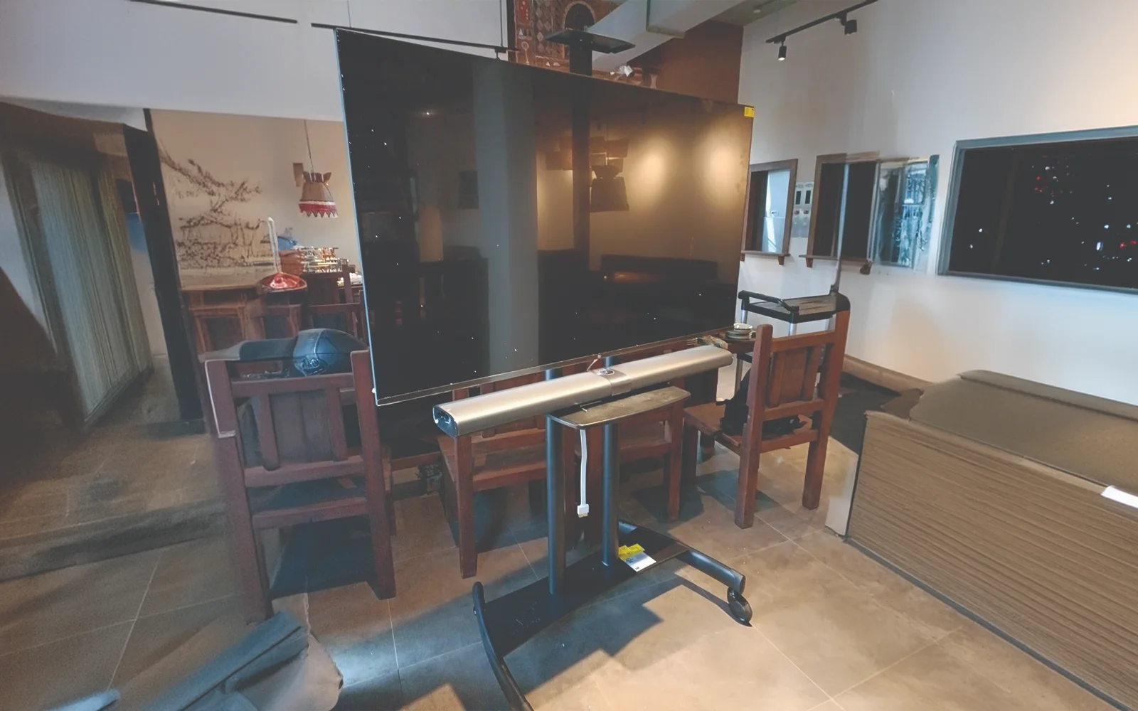 1715183731-ava1800-17