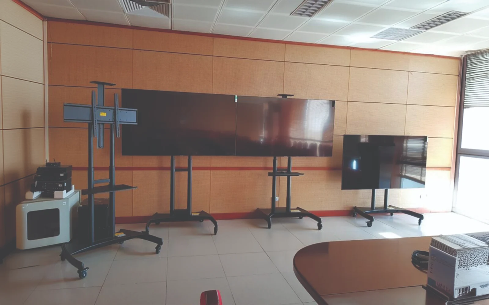 1715183731-ava1800-22