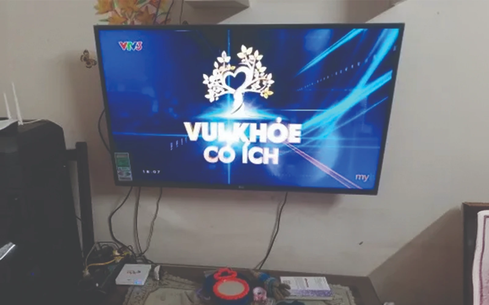 1715183734-gia-treo-nghieng-14