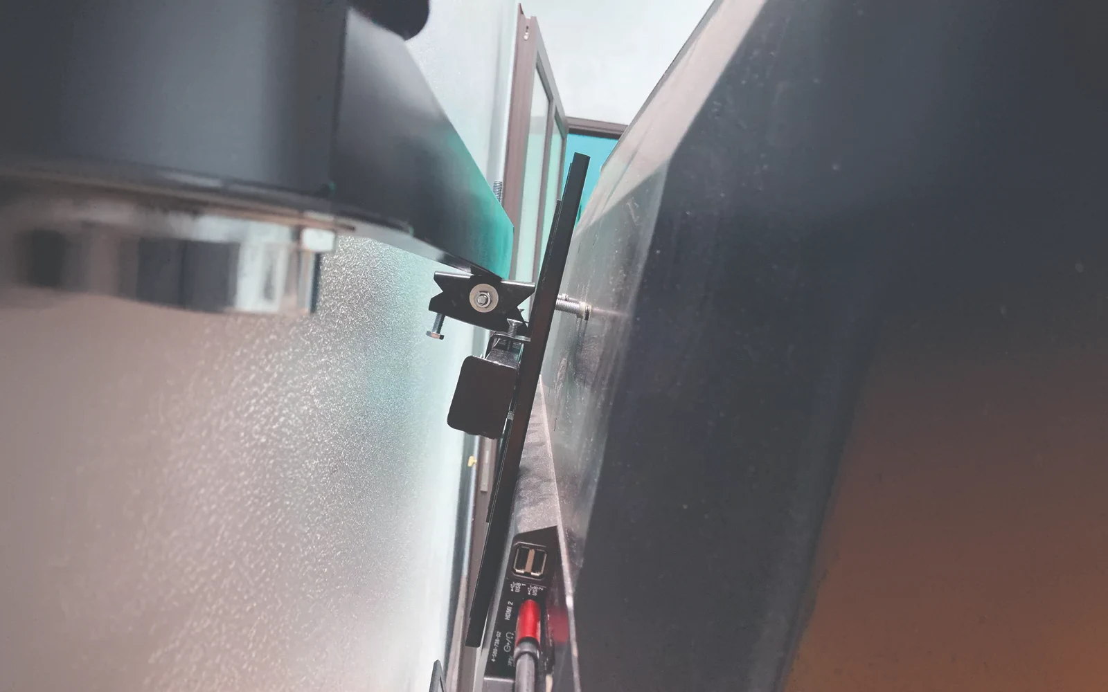 gia-treo-goc-xoay-16