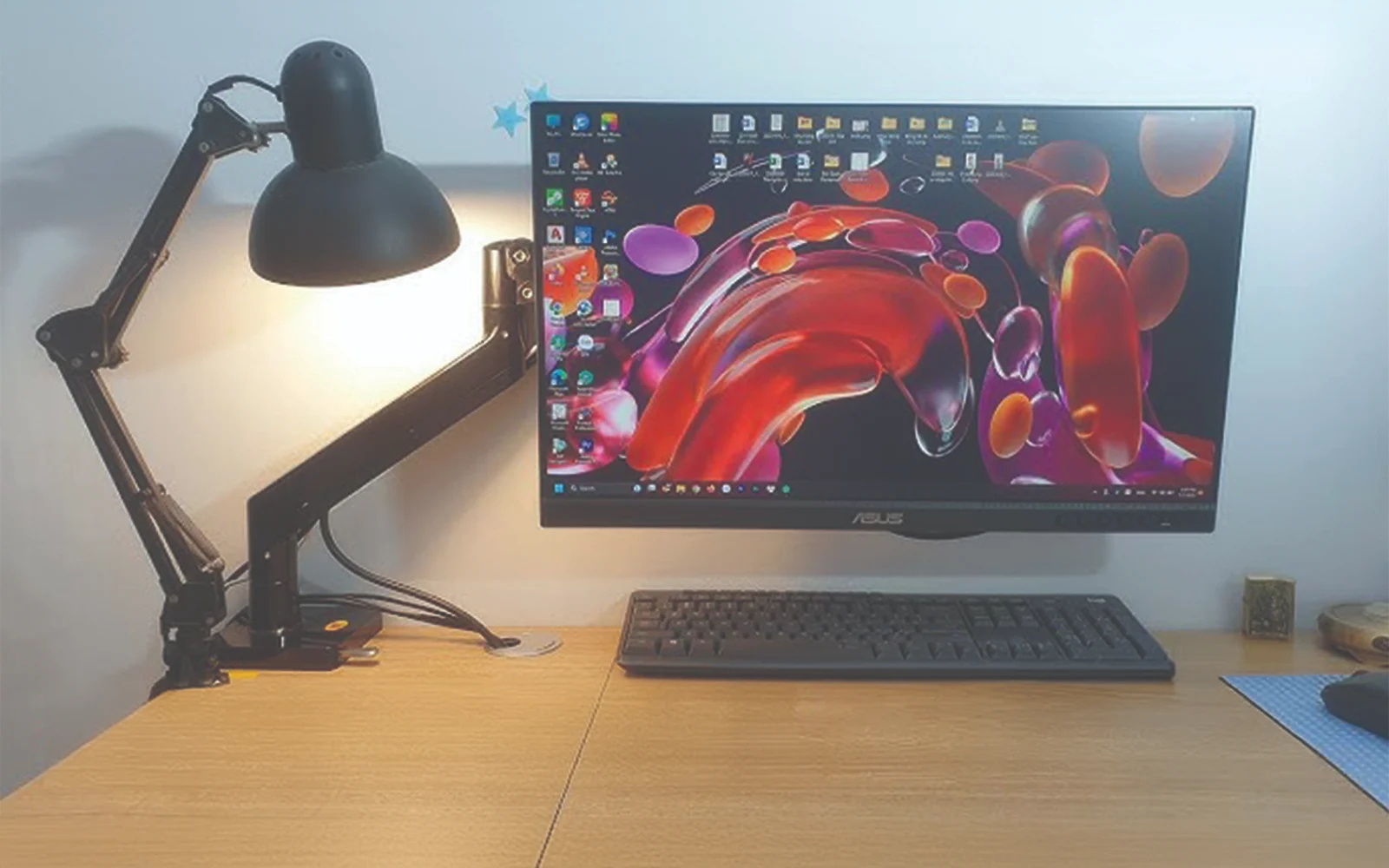 gia-treo-man-hinh-may-tinh-nb-g45-25