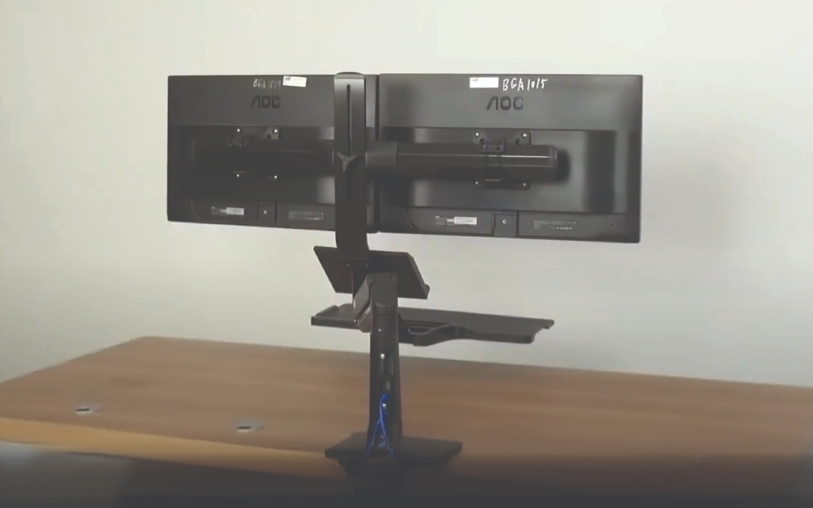 gia-do-2-man-hinh-may-tinh-da-nang-nb-fc24-21