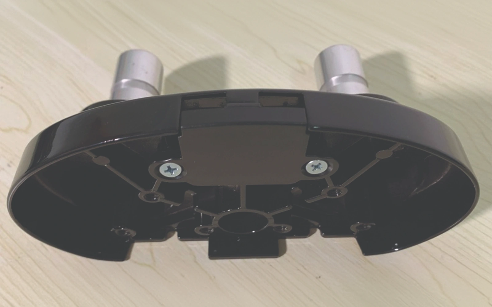 gia-treo-2-man-hinh-may-tinh-nb-f195a-27