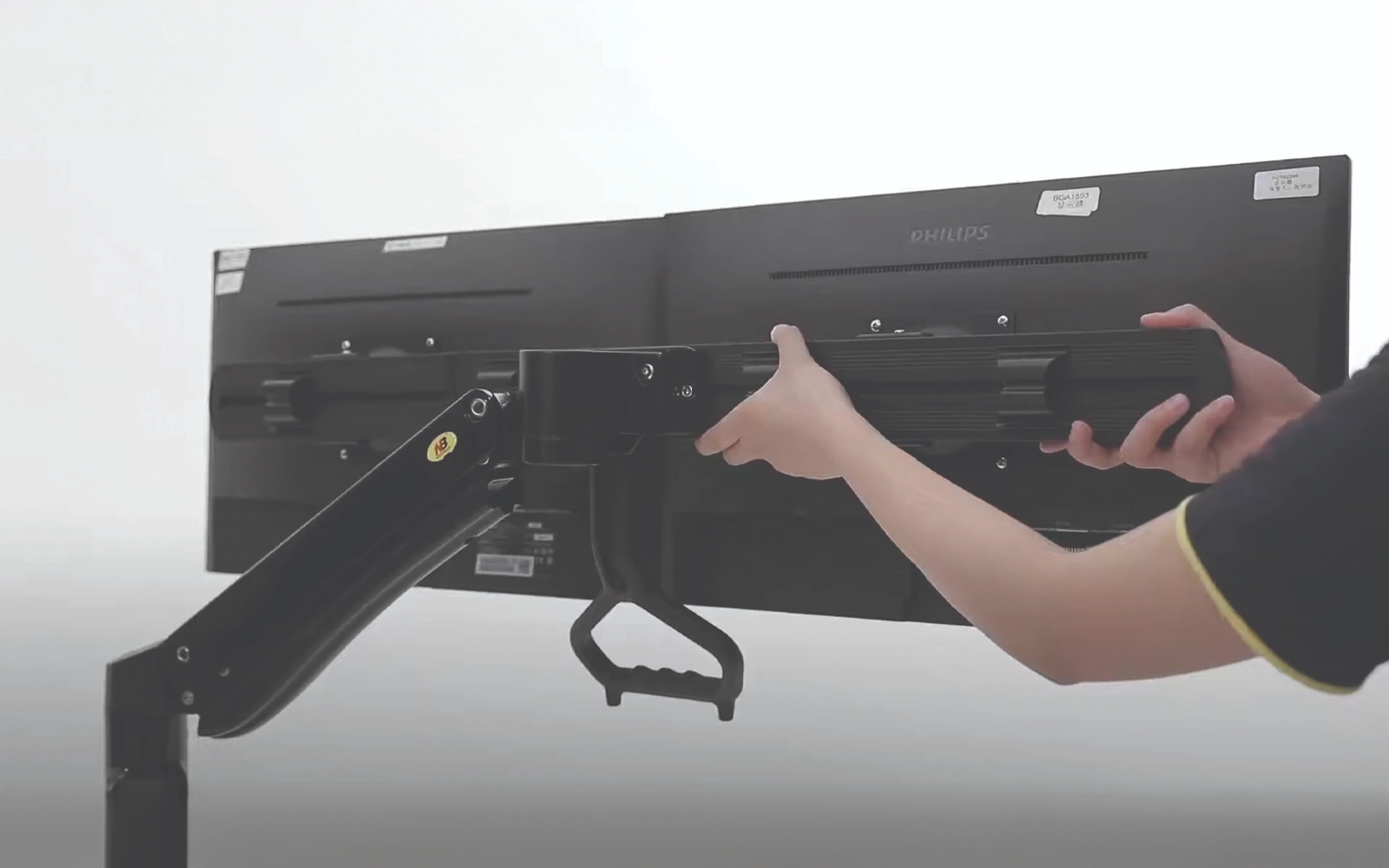 gia-treo-2-man-hinh-may-tinh-kep-ban-nb-f27-12